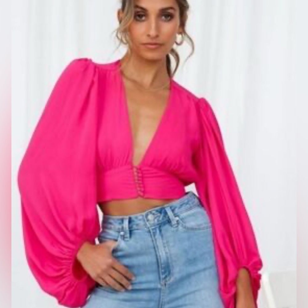 SNDYS cropped blouse in fuchsia with bishop sleeve and a plunging Vneck Feminine